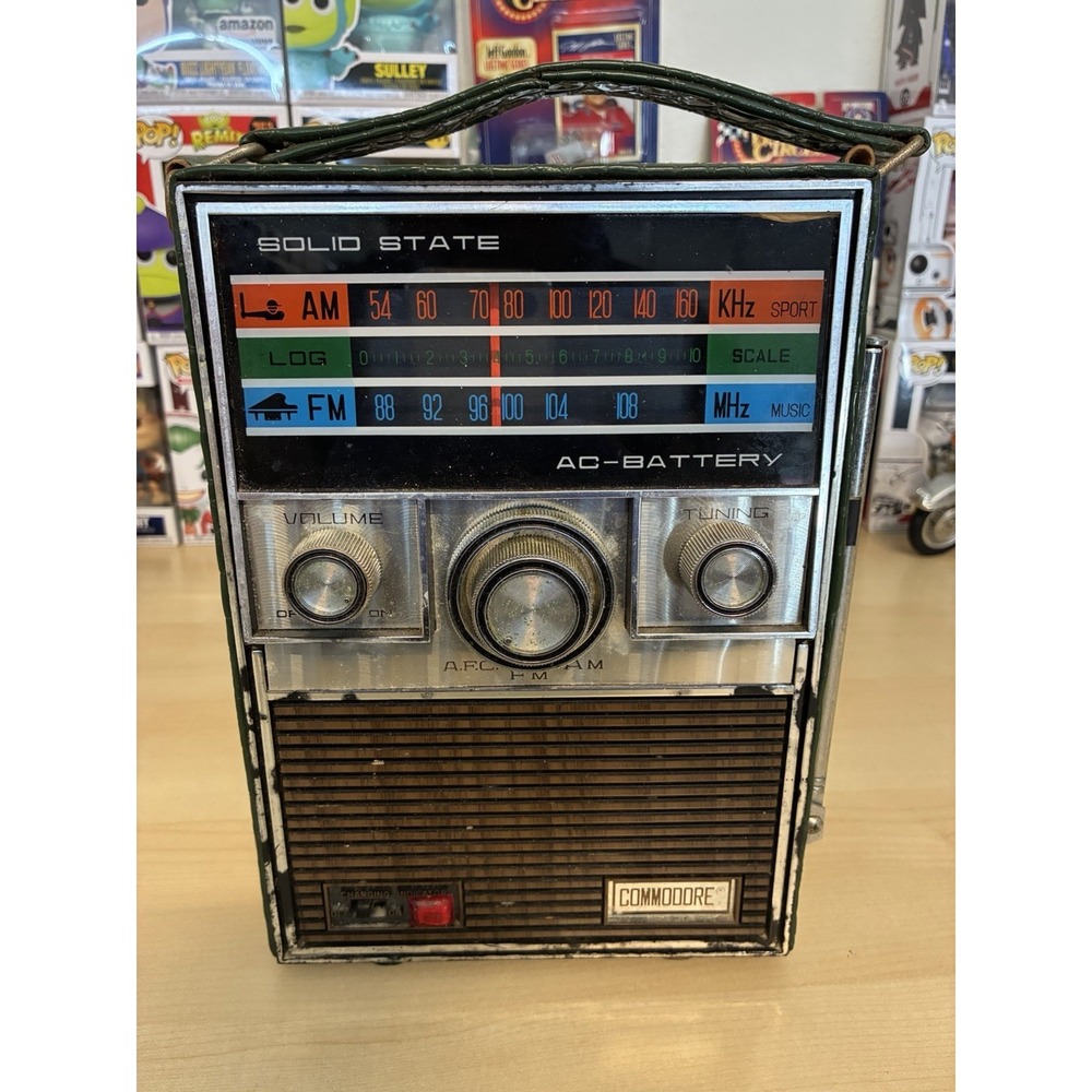 Commodore Portable AM/FM Radio (1960s) Vintage Untested Parts Or Repair